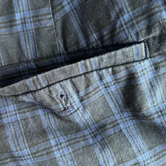 Banana republic Men's plaid shorts in navy blue and black size 32 - Picture 5 of 12